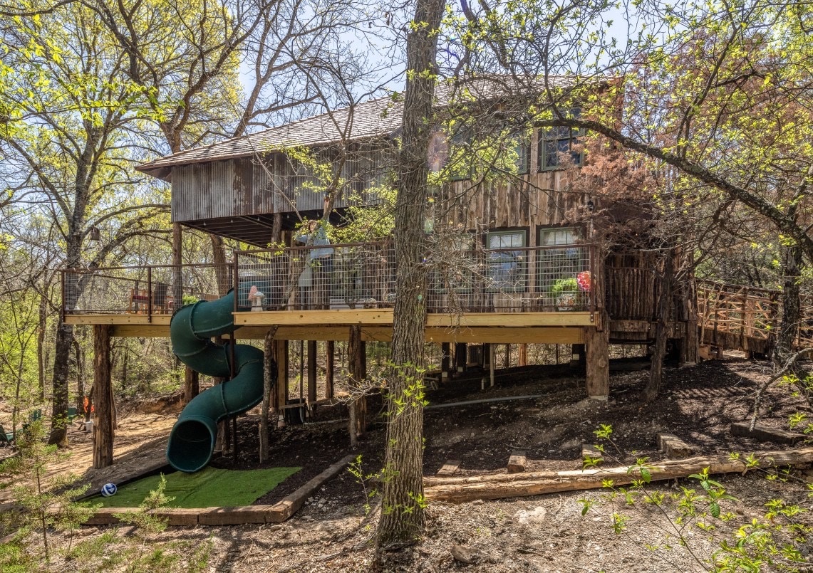 Treehouse w/ Slide on Brazos River! 350 acres!