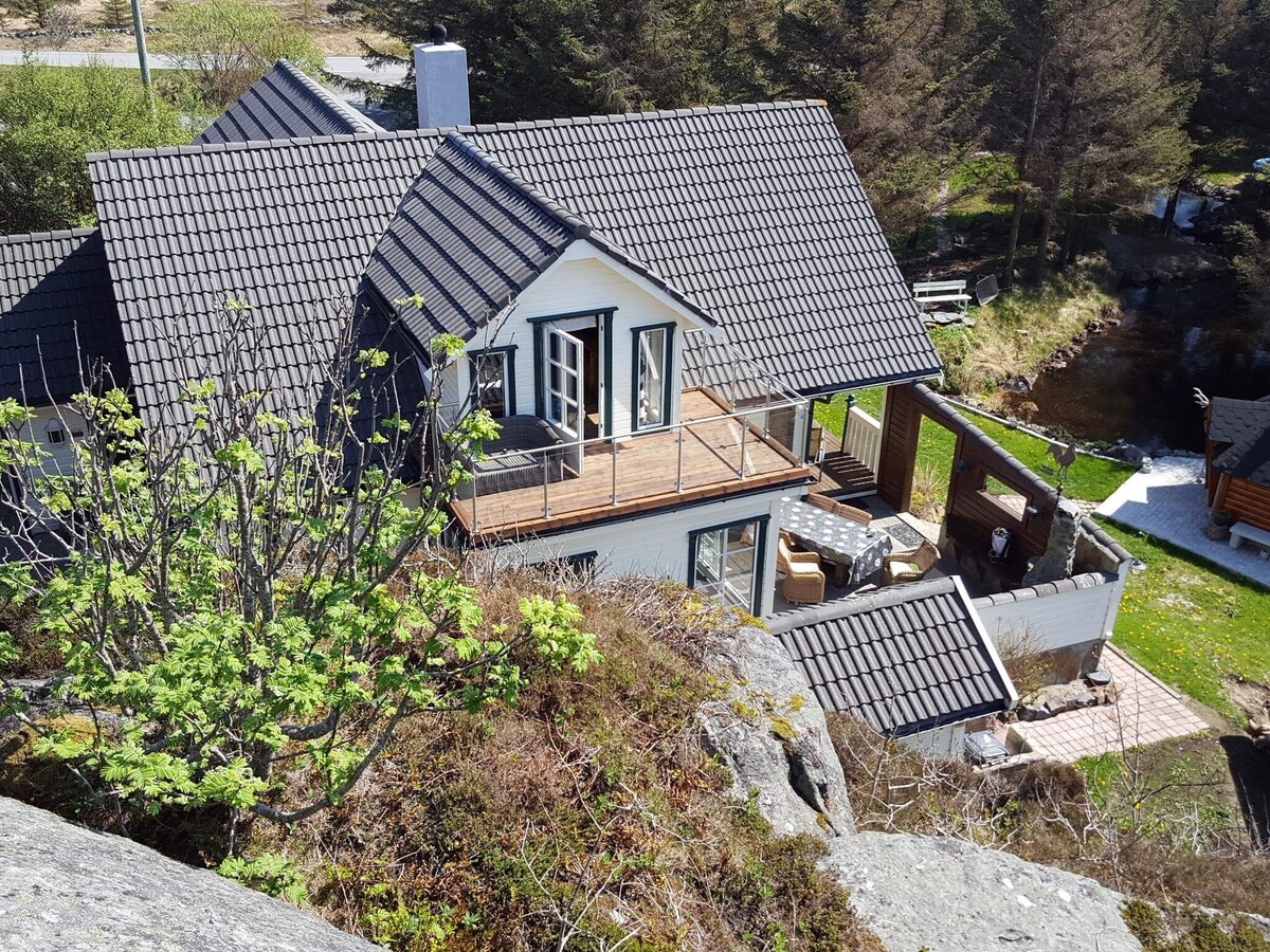 8 person holiday home in skudeneshavn