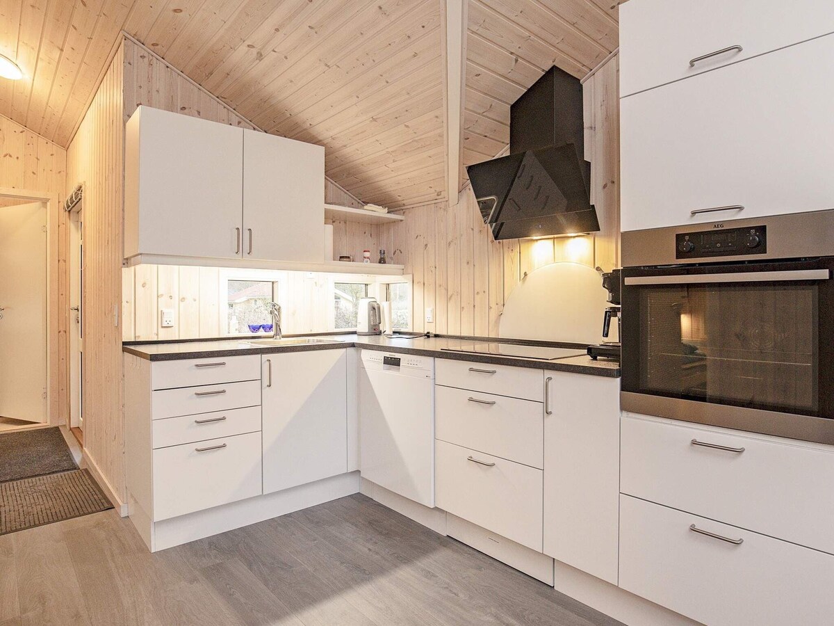 8 person holiday home in tranekær