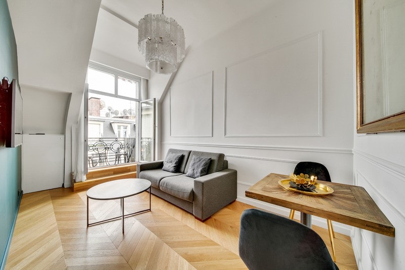 240 Suite Elysée -巴黎一流的公寓
