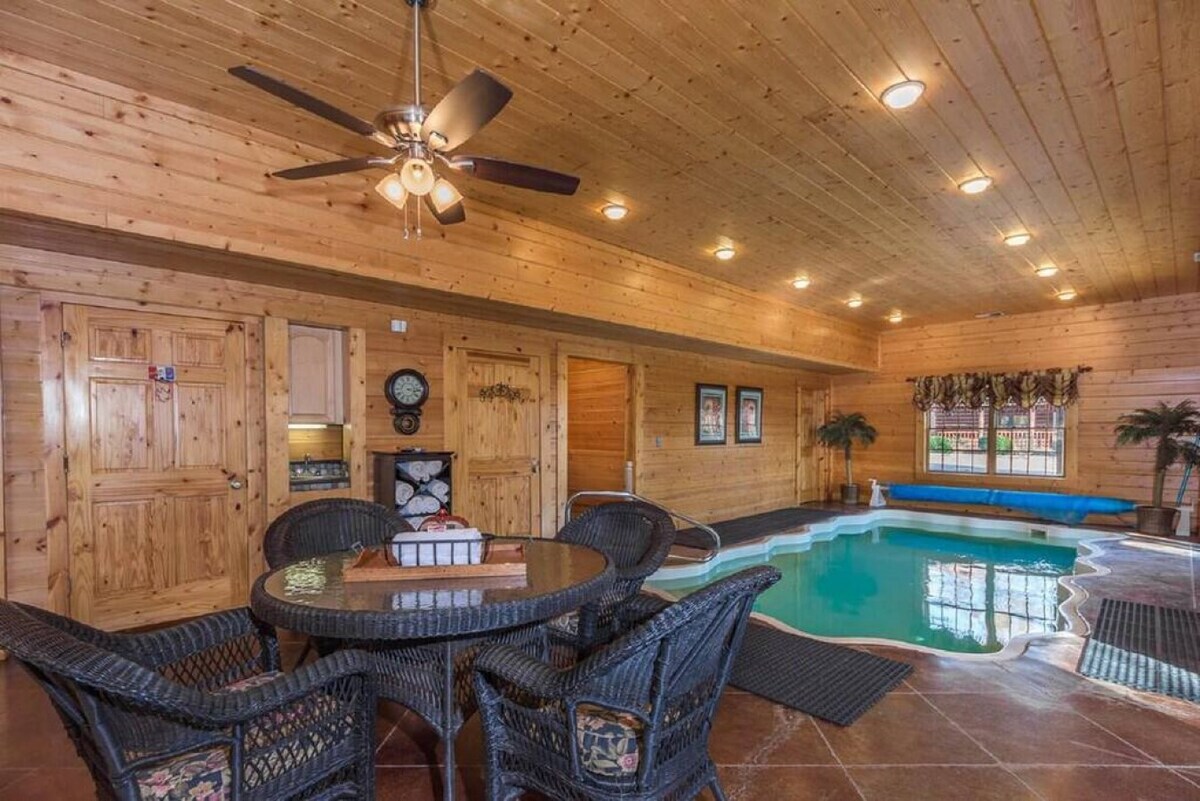 Grace Manor · Luxurious, Private Indoor Pool, Pool