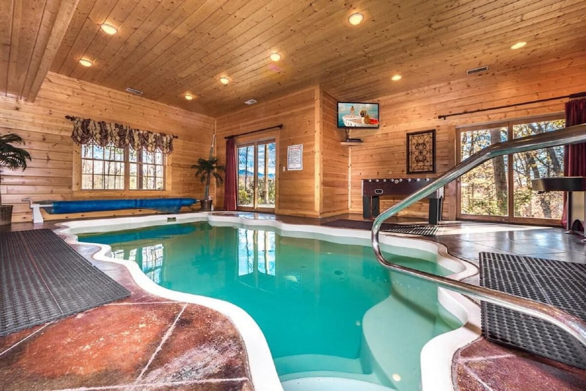 Grace Manor · Luxurious, Private Indoor Pool, Pool