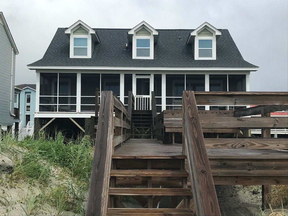 Holland House - Oceanfront, 4-bedrooms