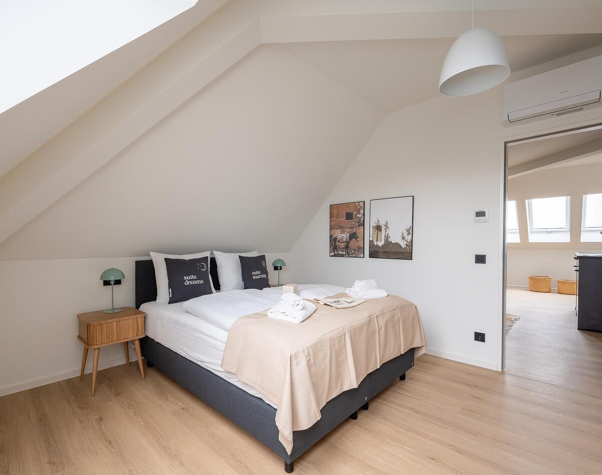 Stuttgart Elsenhanstr. | One-Bedroom Suite