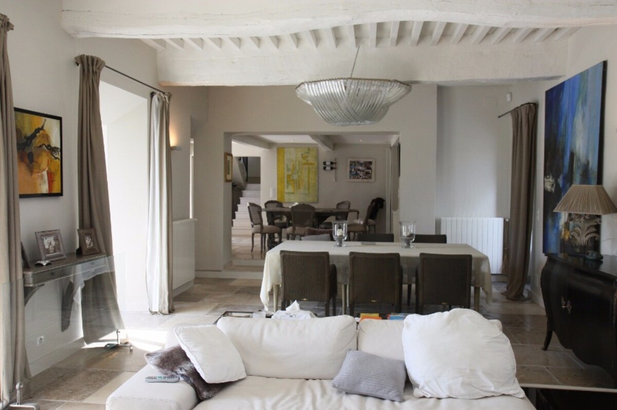 Luxury at your fingertips, architect villa - Gorde