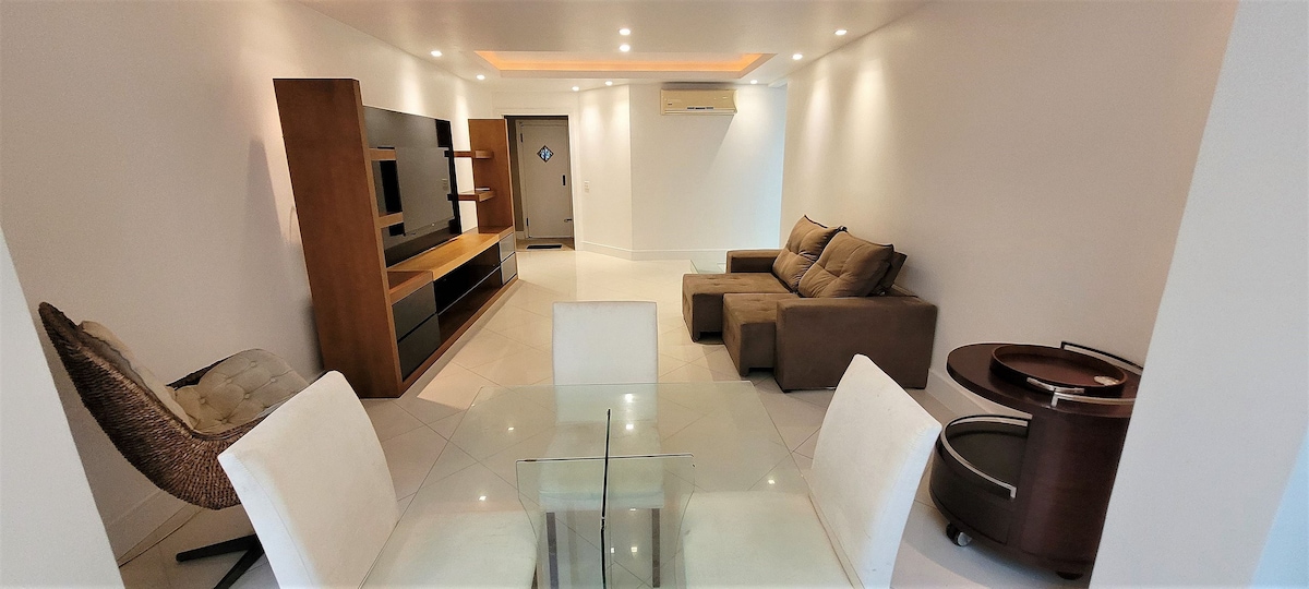 C115 Roomy apartment at Atlantica Avenue