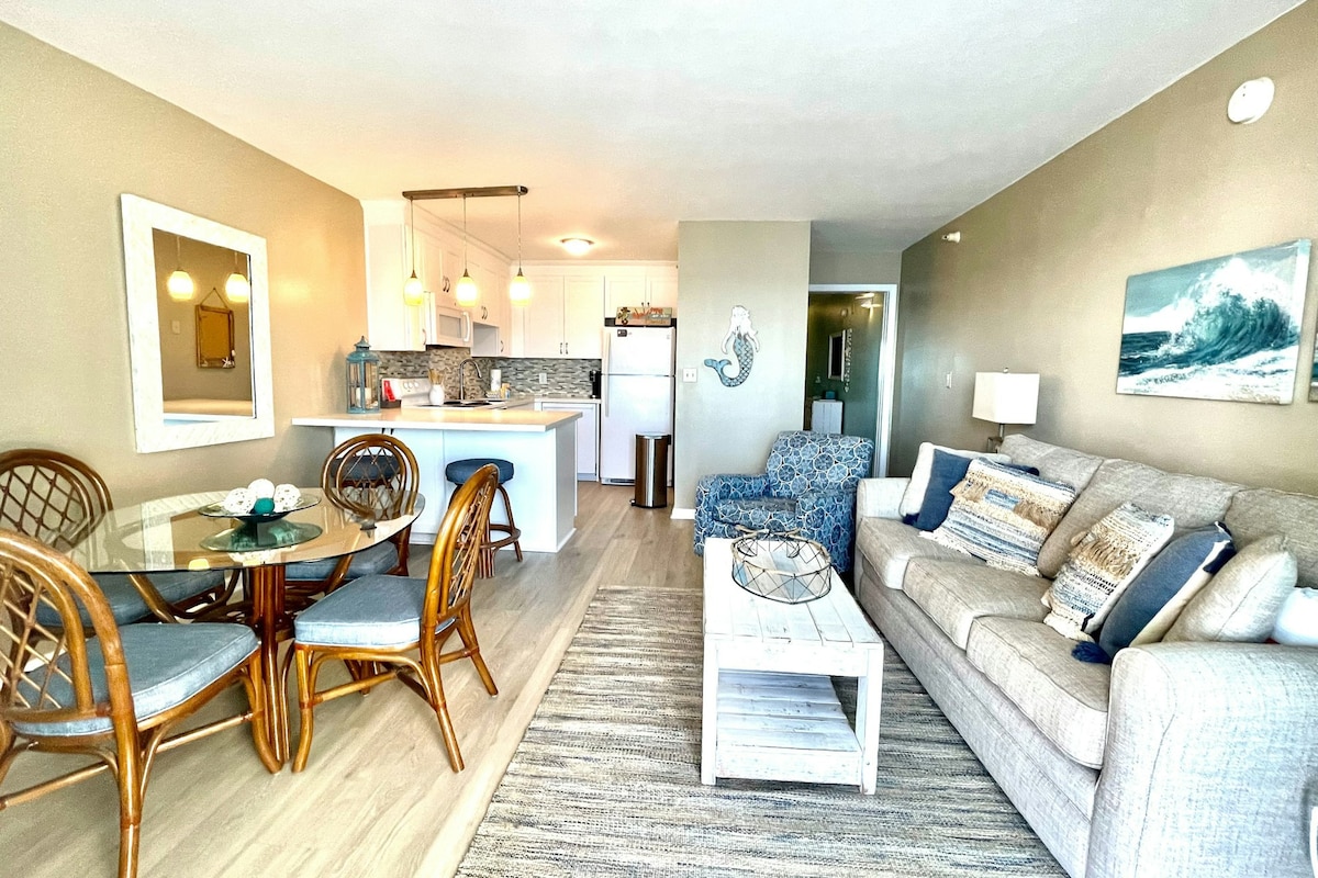 Gulffront 7th-Floor 1BR | Pool | Beach Access