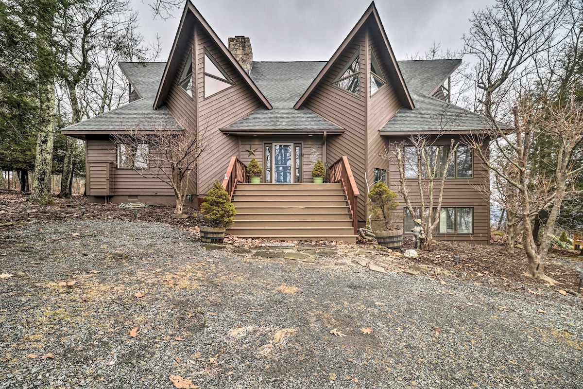 Mountaintop Wintergreen Resort House w/ Deck