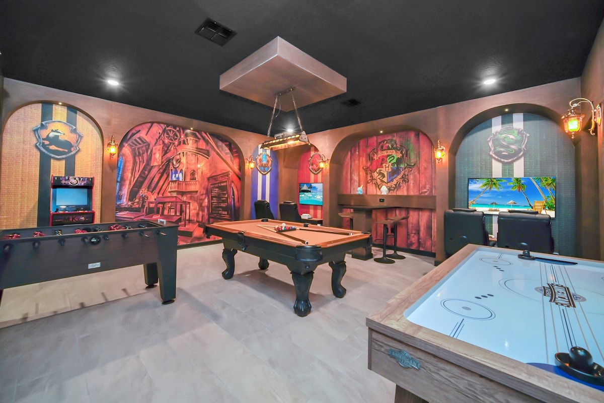 Beautiful Lake View Villa with Game Room-2989PS