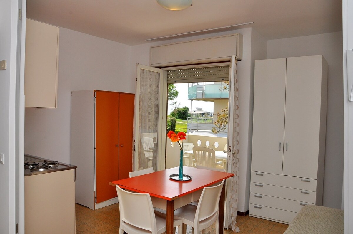 Wonderful studio apartment with terrace