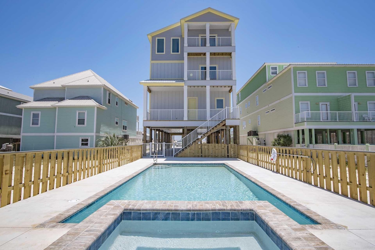 Brand New ~ 10 Bedroom ~ Gulf Views ~ Large Privat