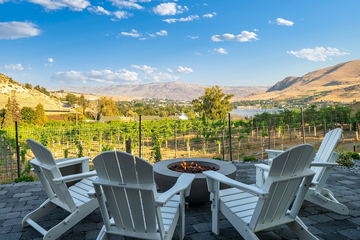 Always Sunny at Chelan Lookout Vacation Rentals