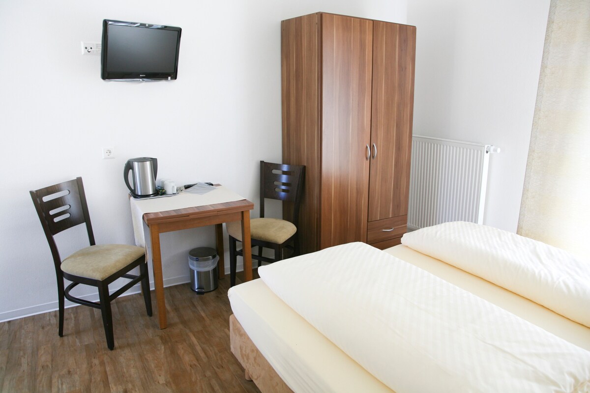 Doppelzimmer für 2 Gäste mit 21m² in Blaubeuren (73317)