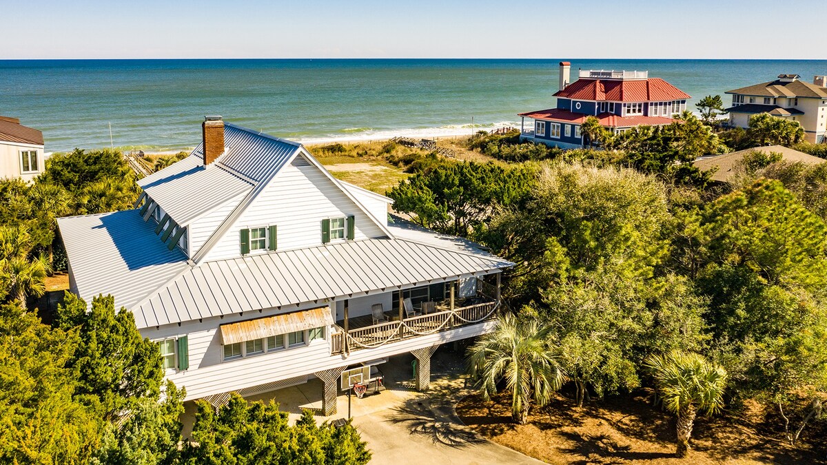 Oceanfront Living, Perfect for Entertaining