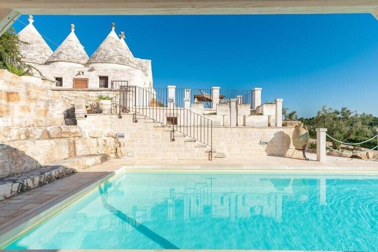 Trullo Il Pupineto with pool in Ostuni