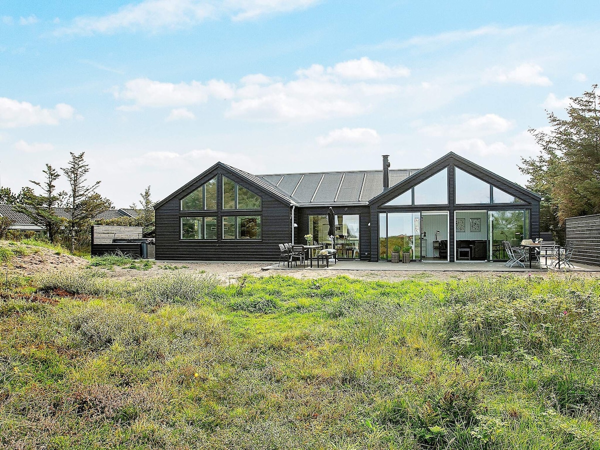 16 person holiday home in rømø