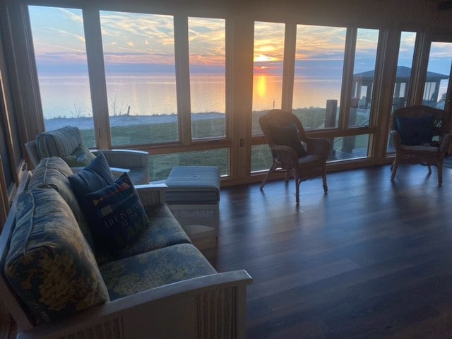 Shekinah House-Amazing Sunset Views-Lake Michigan