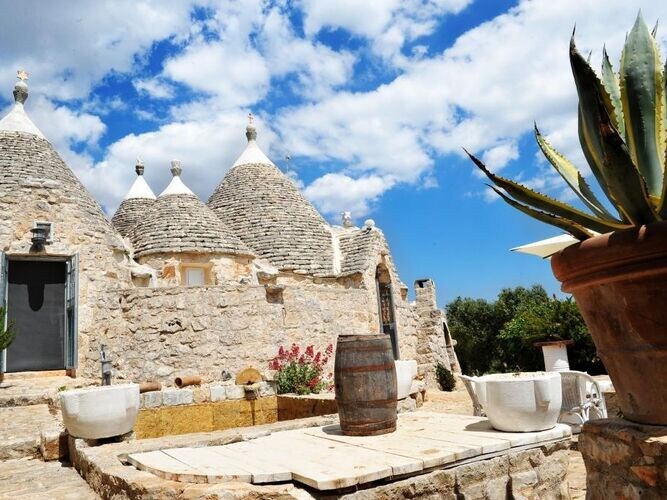 Beautiful trulli property with pool near Ostuni