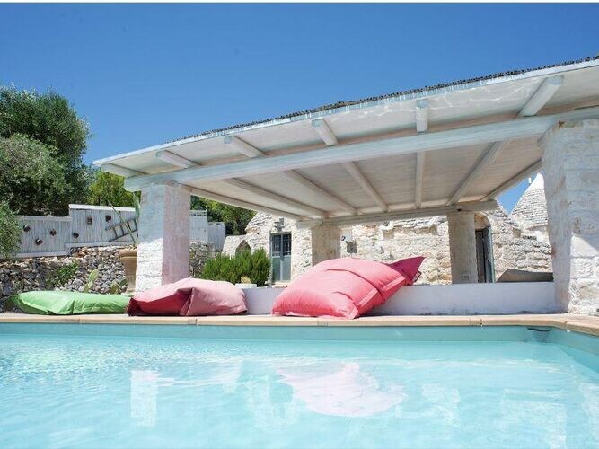 Beautiful trulli property with pool near Ostuni