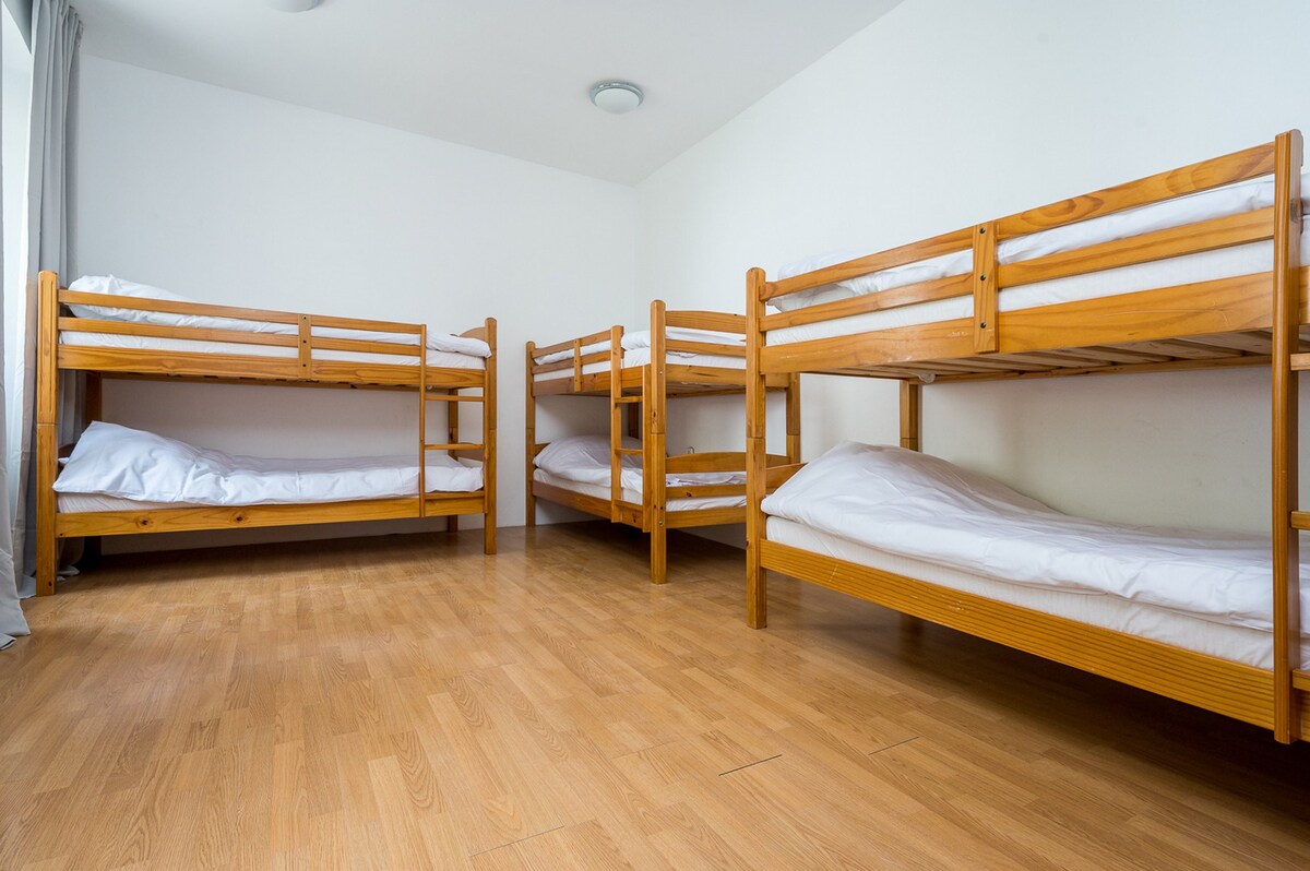 Single Bed in Hostel Kronotop Near Koritnica River