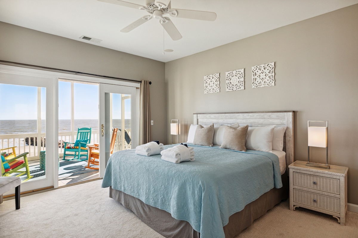 Dolphins Folly All Oceanfront Bedrooms with Porch