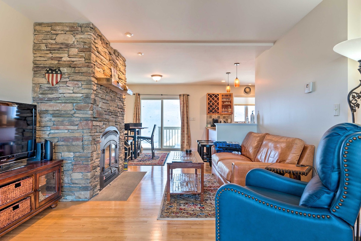 Bethel Townhome: 8 Mi to Sunday River Resort!