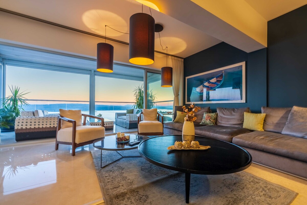 Deluxe Penthouse Zimmerman-3 Bedroom with Sea View