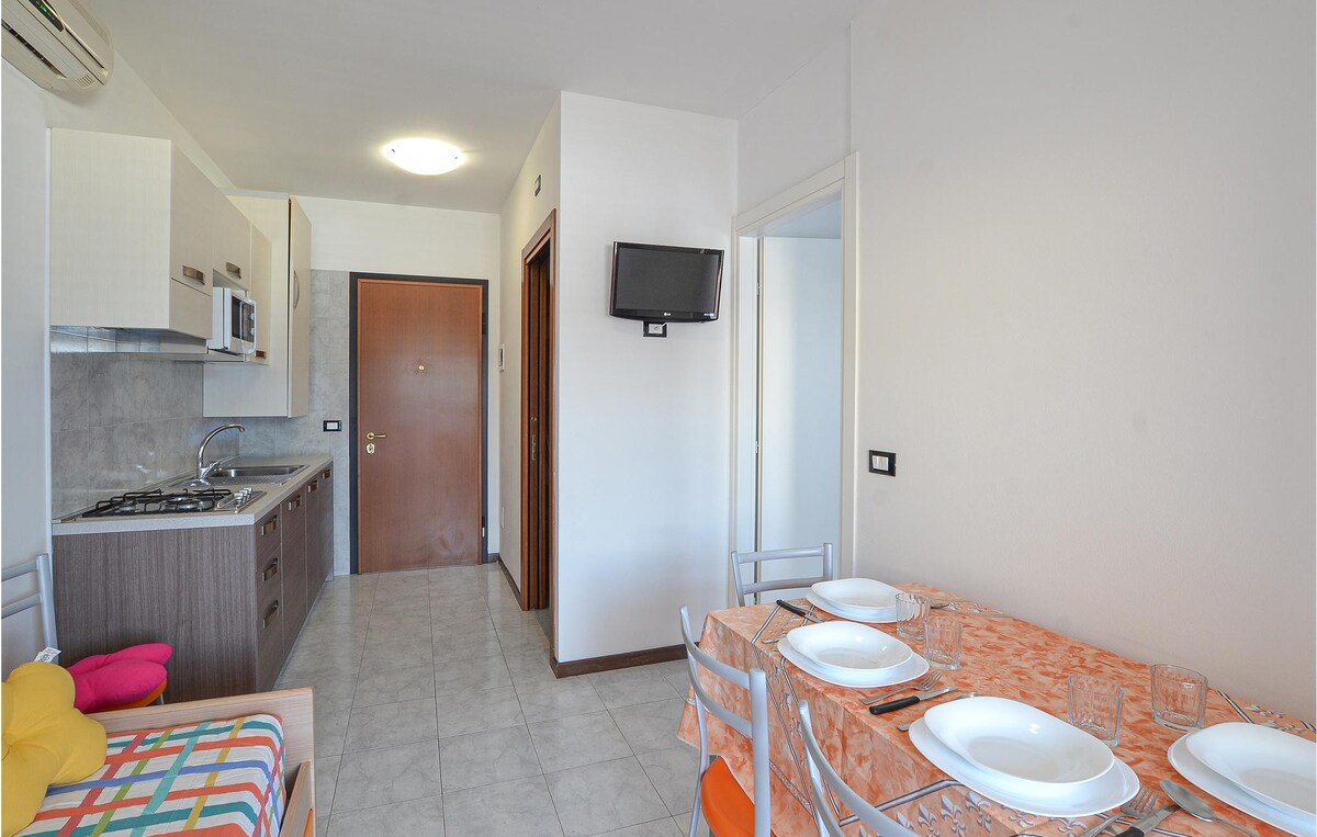 Amazing apartment in Bibione with WiFi