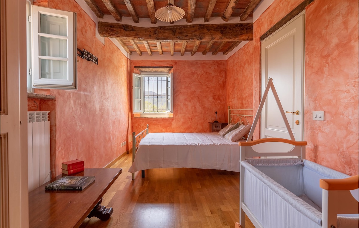 Cozy home in Orbicciano with WiFi
