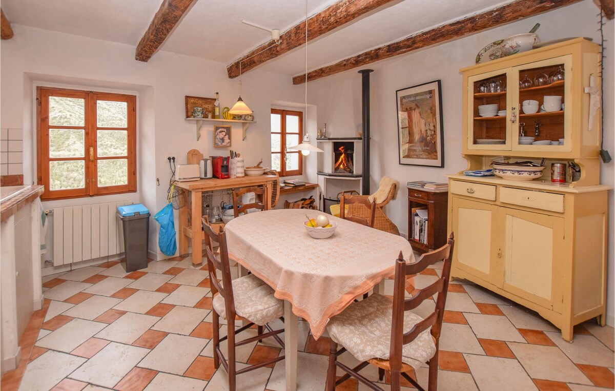 Stunning home in Castel Vittorio and 3 Bedrooms
