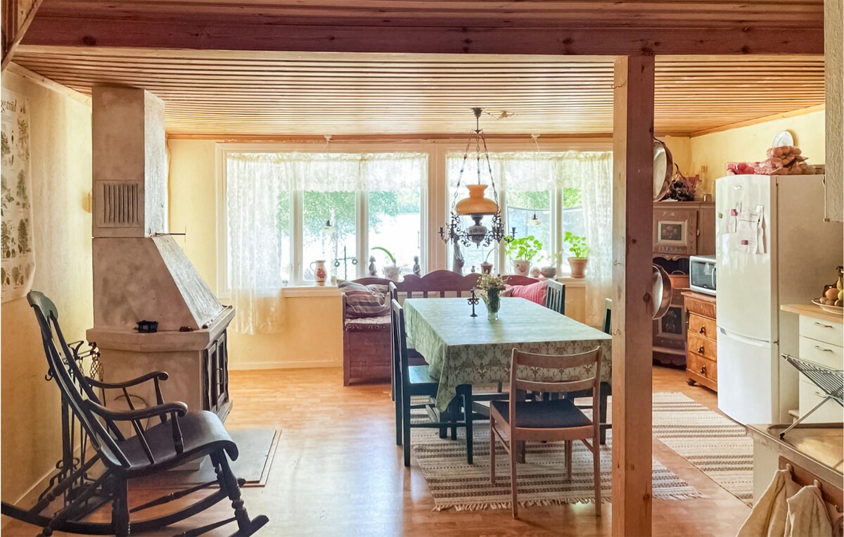 Cozy home in Eringsboda with kitchen