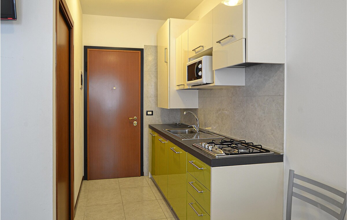 Gorgeous apartment in Bibione with WiFi