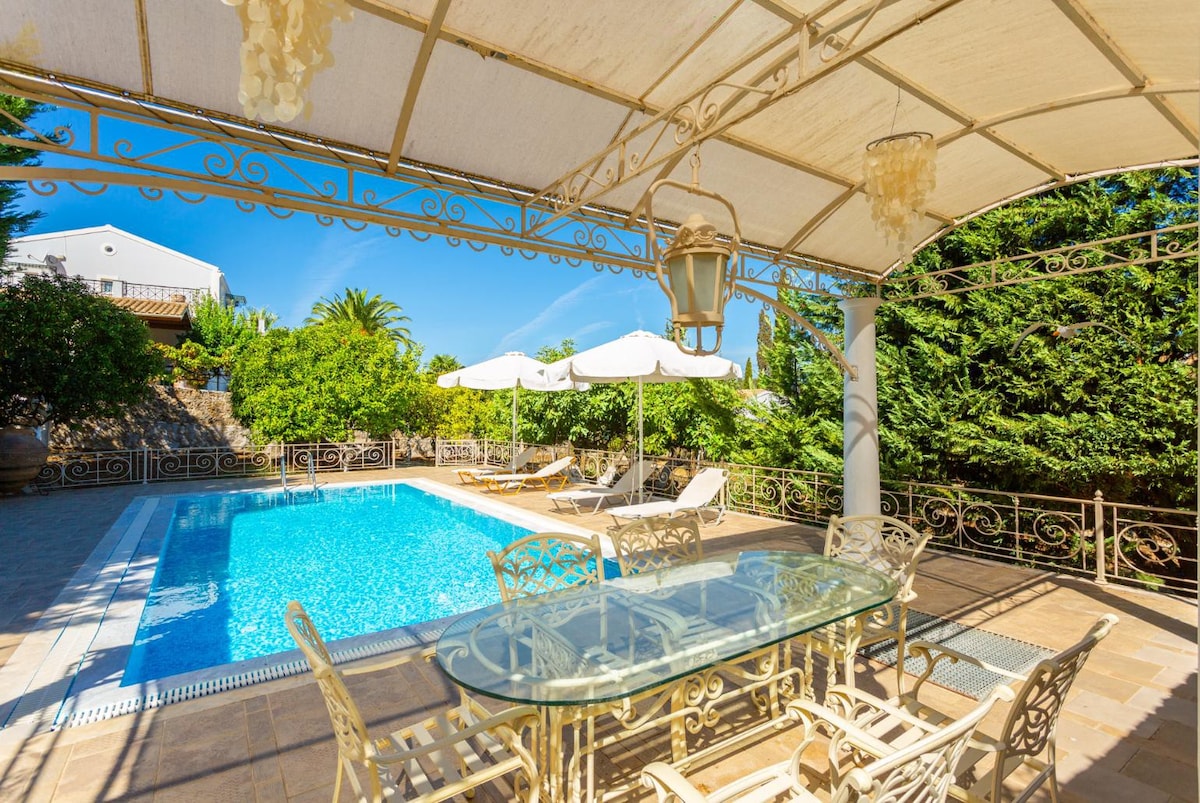 Golden Tiara别墅大型私人泳池、空调和无线网络