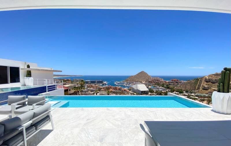 Gorgeous 9BR Pedregal Villa with Private Transport