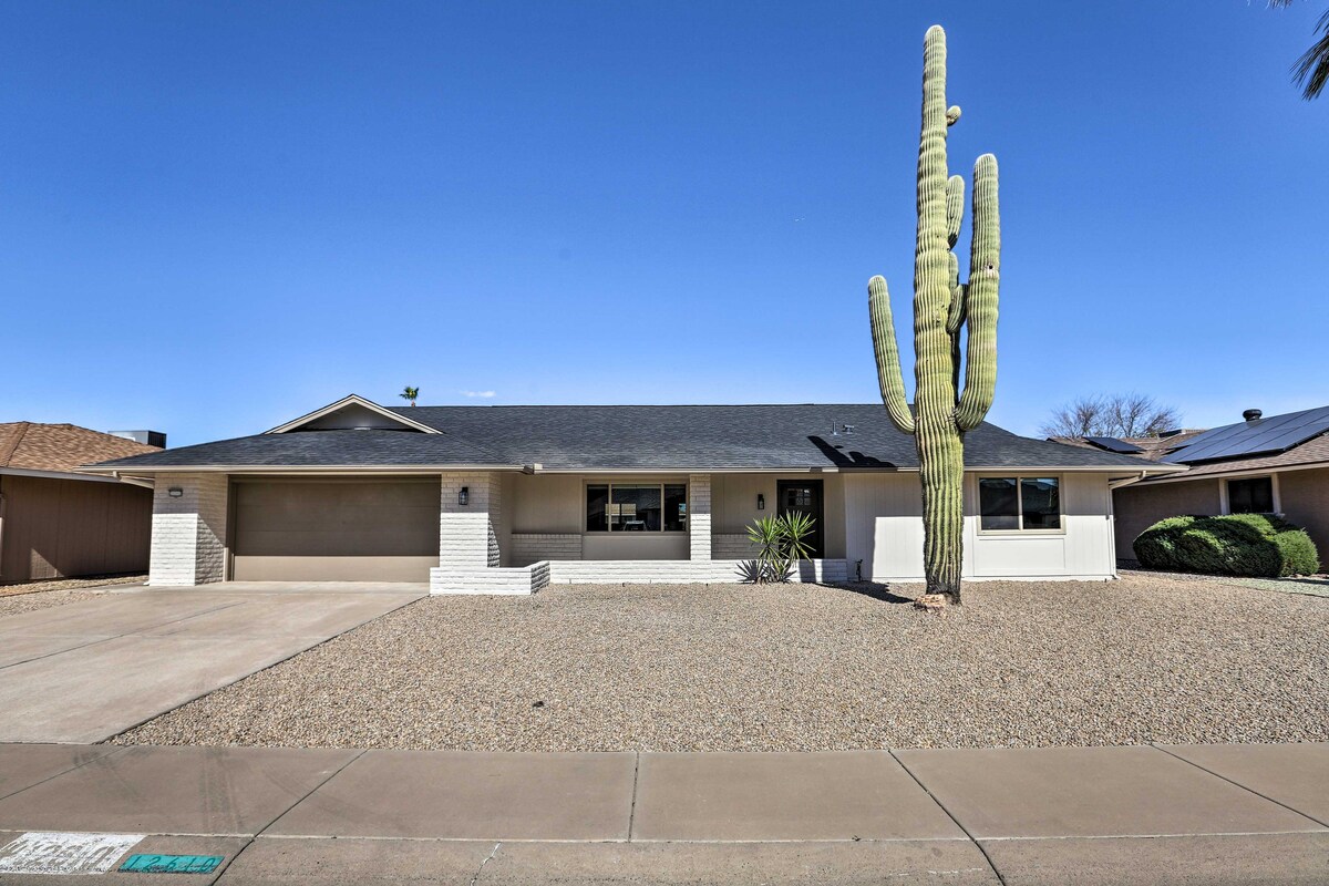 Sun City West Vacation Home w/ Putting Green!