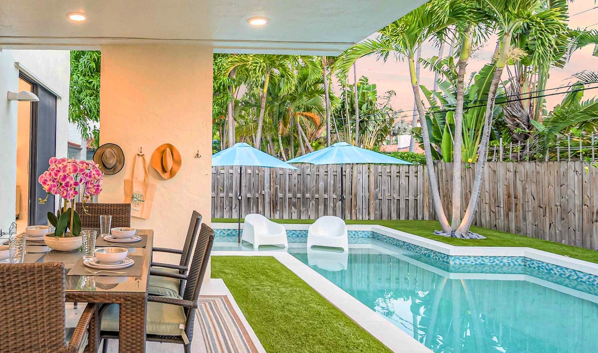 House by the Beach | Heated Pool |Lighthouse Key