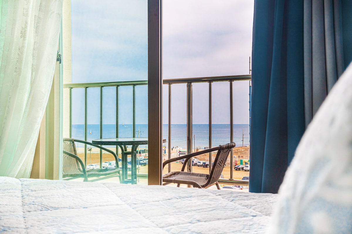 所有客房均可欣赏海景！ 502房间（独立露台、卧室） ，可俯瞰蓝色东海