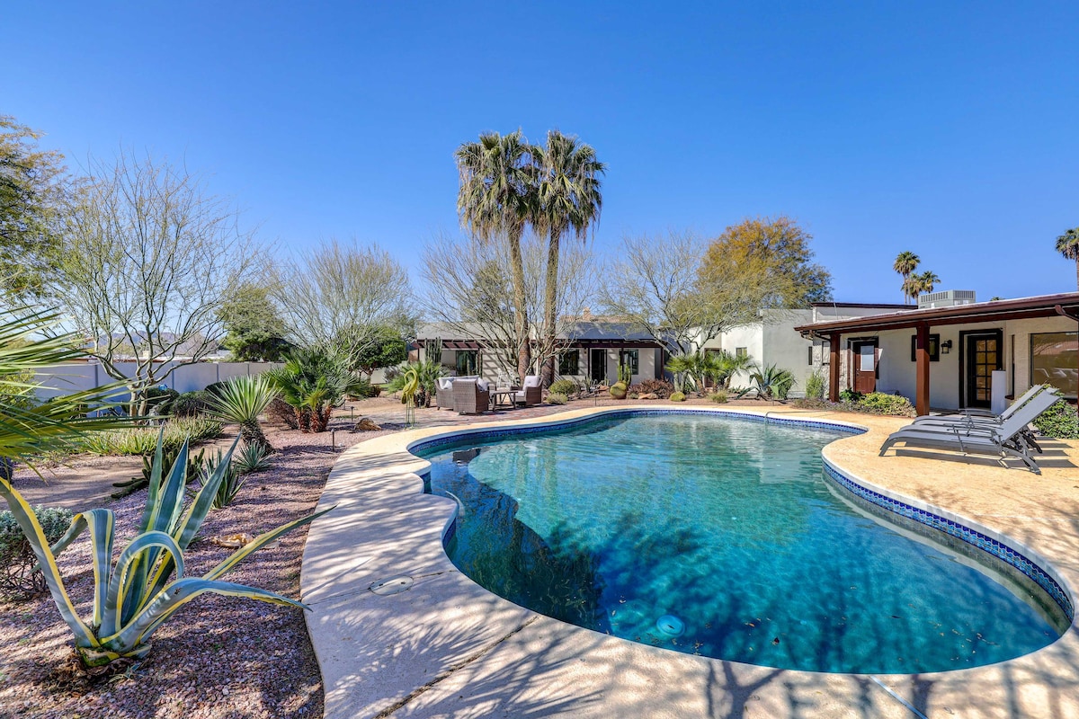 Paradise Valley Abode: Pool, Near Downtown Phoenix