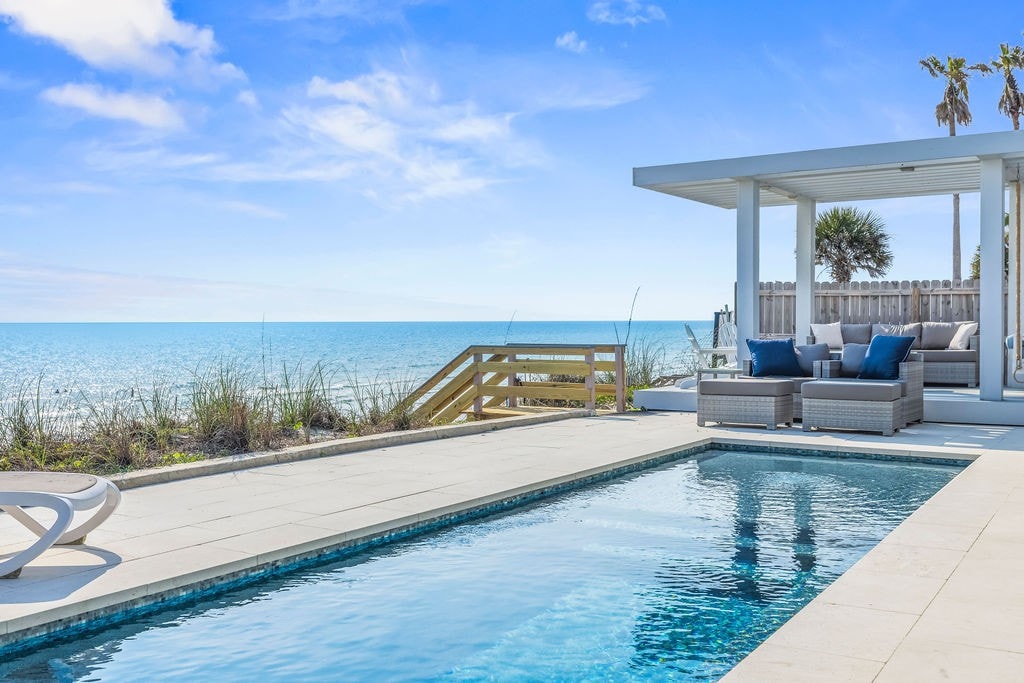 Gulf Front  with Private Pool  - Walk to Seaside!