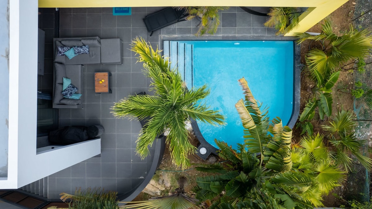 Tropical Paradise at Jan Thiel w/ Private Pool