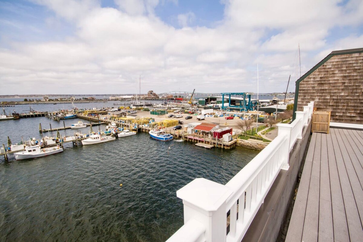 Wyndham  Inn on Long Wharf |1BR/1BA King Bed Suite