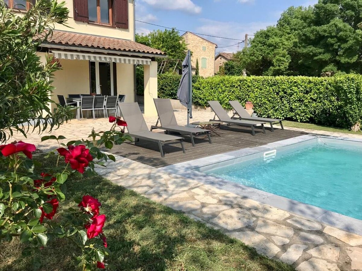 Maison Avec Piscine A Vallon Pont D'Arc