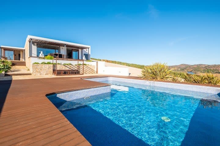 Villa Paraiso - Infinity pool with unique views