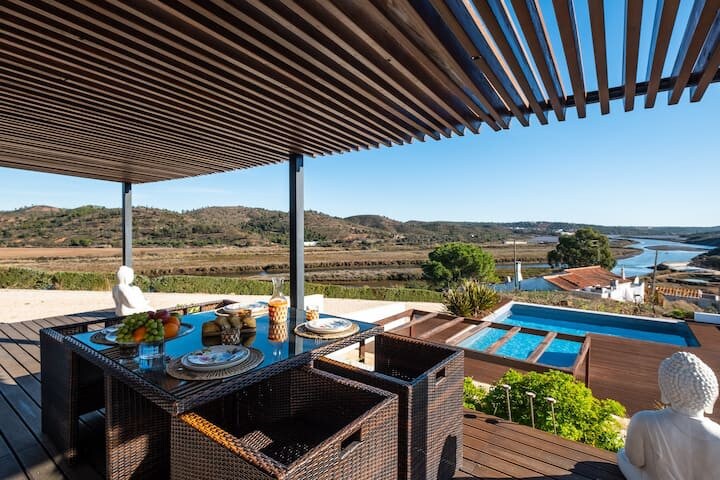 Villa Paraiso - Infinity pool with unique views
