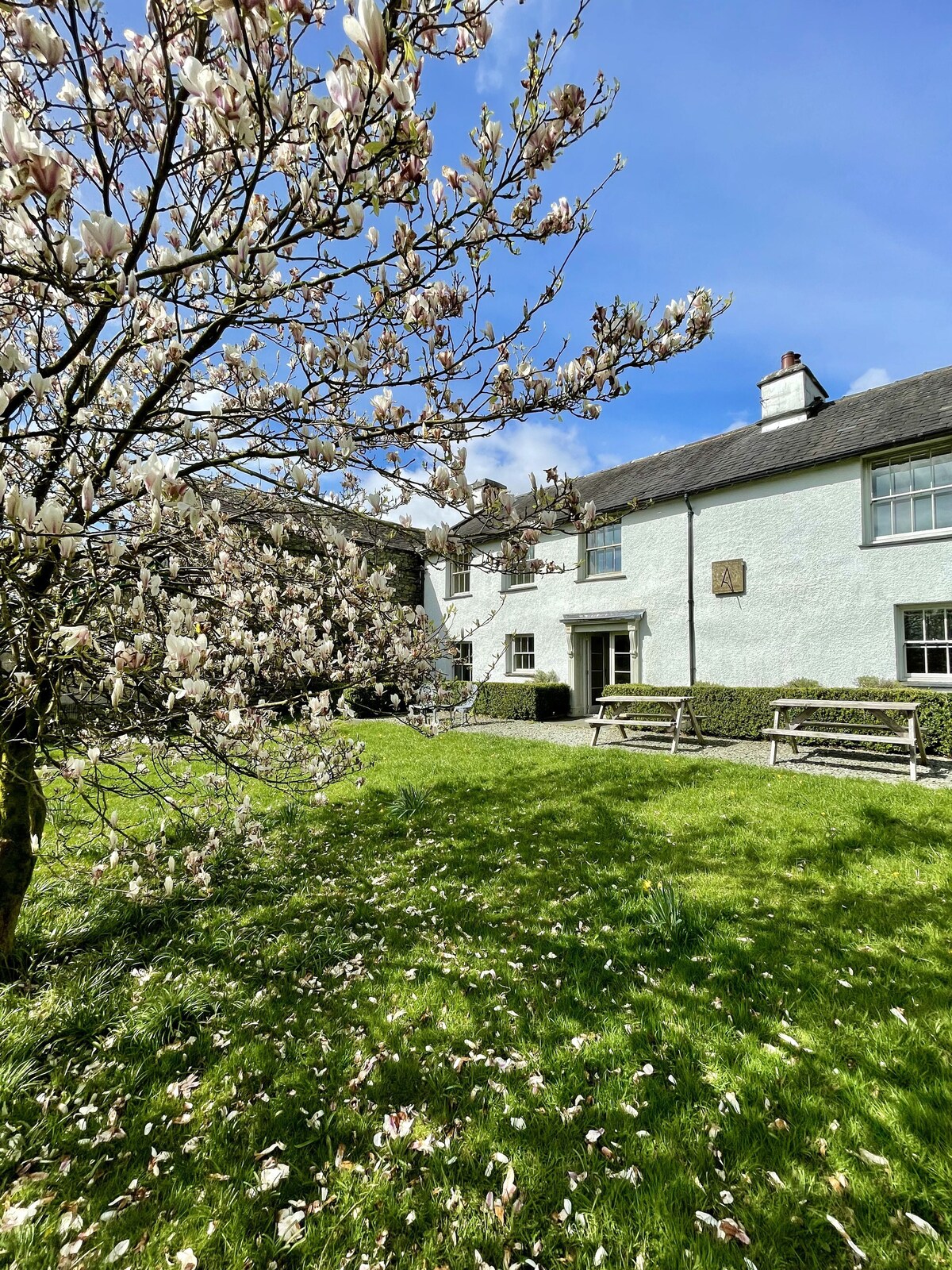 Old Farmhouse Lake District -  Hot Tub - Sleeps 6