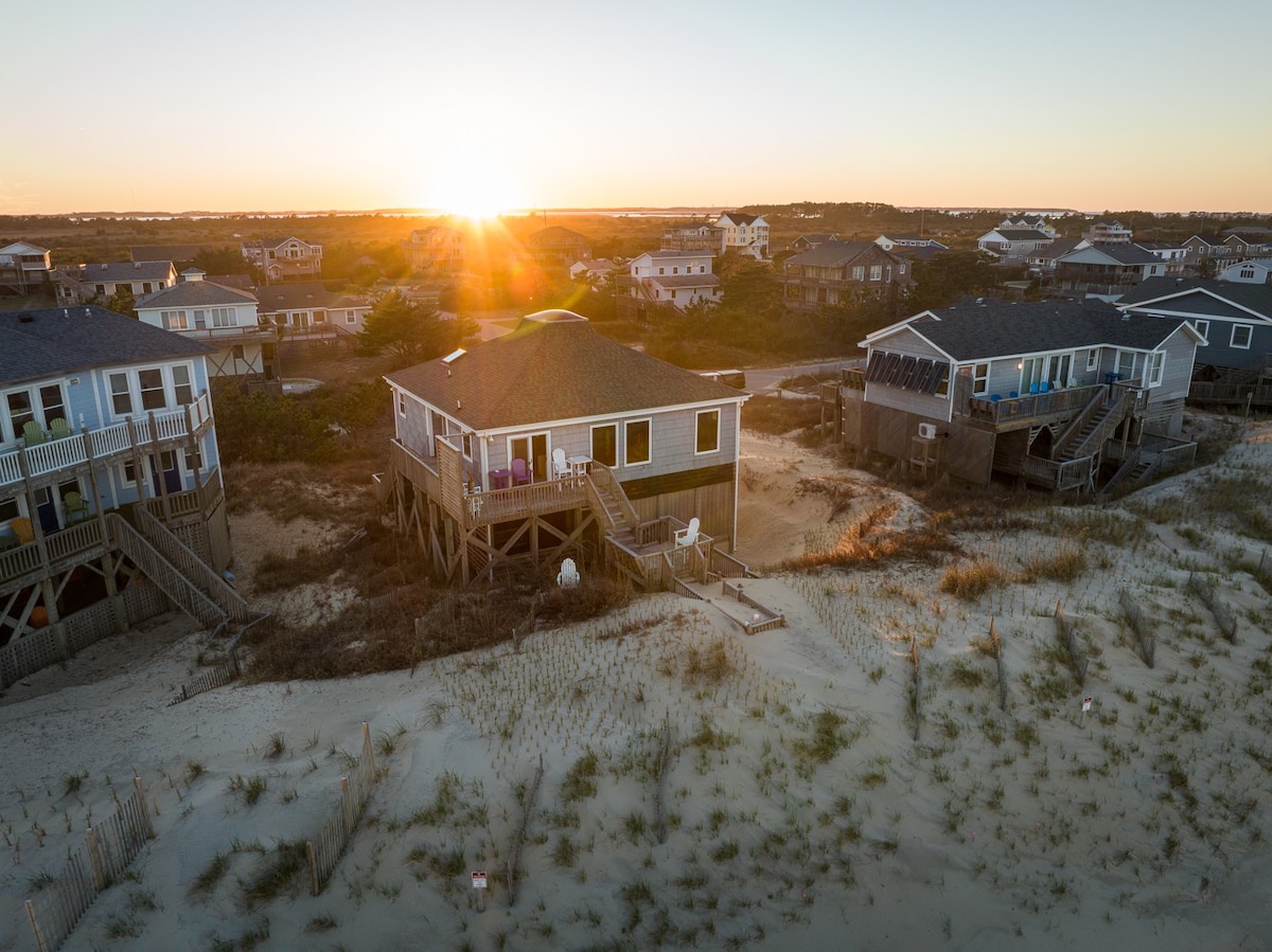 Newly Renovated Oceanfront Home in Nags Head