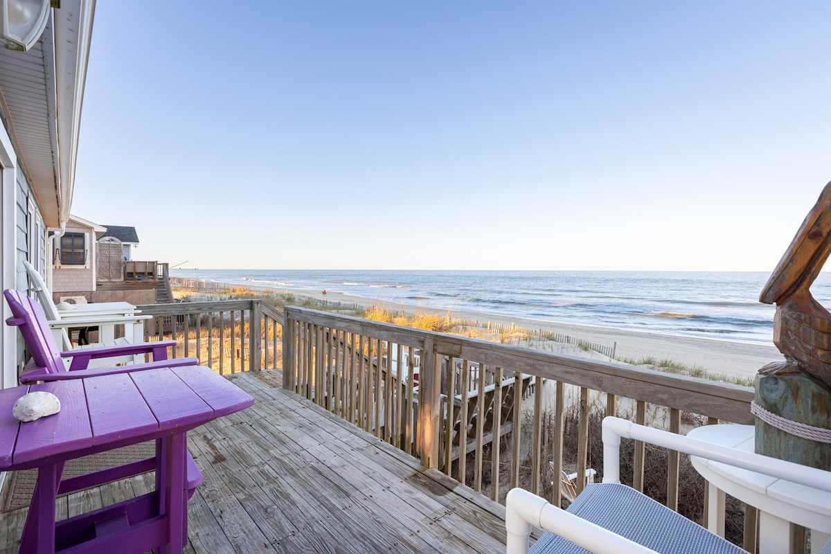 Newly Renovated Oceanfront Home in Nags Head