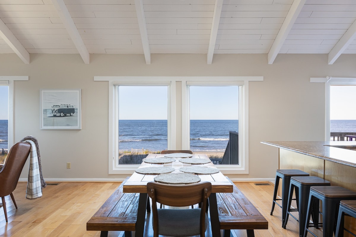 Newly Renovated Oceanfront Home in Nags Head