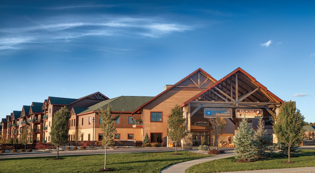 Wyndham Glacier Canyon |4BR/4BA King Suite w/ Balc