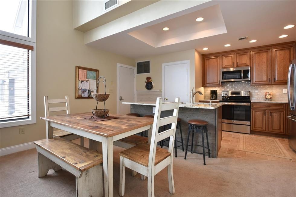 Seven Springs 3 Br Premium Condo with Loft & Deck